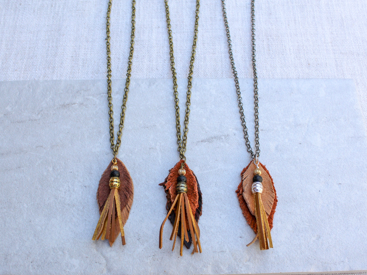 Kmrii風 Leather Stone Feather Necklace アクセサリー Japanese Leather Stone Feather Necklace