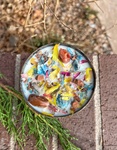 The Wyld Earth Candle