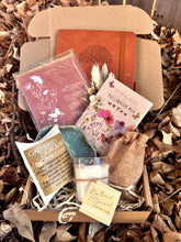 Load image into Gallery viewer, 🌿 Earth &amp; Bloom: Spring Box