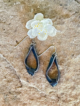 Load image into Gallery viewer, Leather Knot Earrings