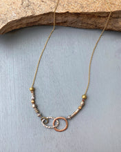 Load image into Gallery viewer, Mixed Metal Links Necklace